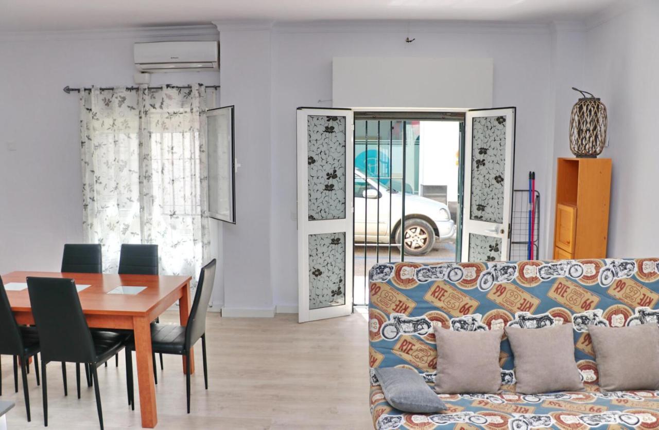 Apartamento Centro Tonelero I كونيل ذي لا فرونتيرا المظهر الخارجي الصورة
